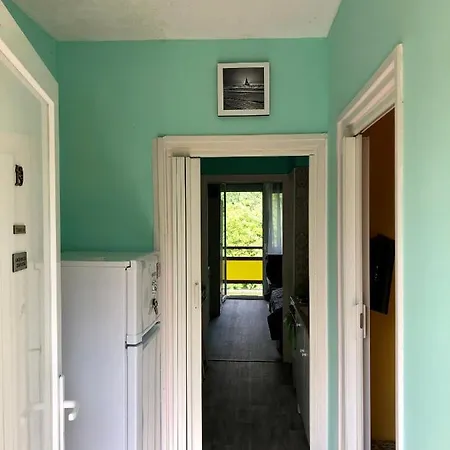 Eva Apartman, Helikon-liget