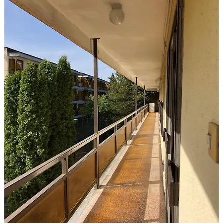 Eva Apartman, Helikon-liget 公寓 凯斯特海伊