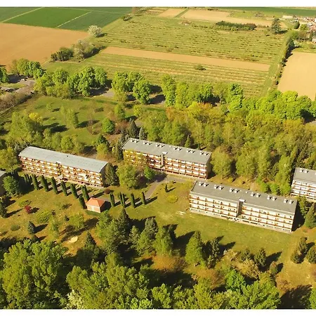 Eva Apartman, Helikon-liget 公寓 凯斯特海伊